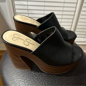 Fashionable Black and Brown Platform Mules! You Will Love Them! 🖤🤎 Size 9 Women